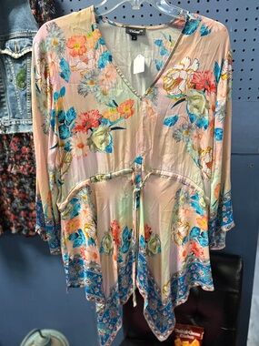Tolani Pink Floral V-Neck Tunic with Teal Accents and Cinchable Waist Womens L